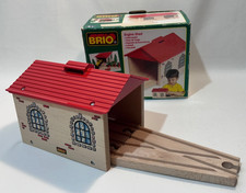 Brio Double Engine Shed 33374
