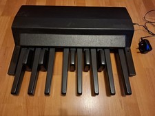 Ketron K 8 Midi-Pedal With Power Supply.