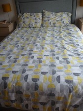 SAINSBURYS HOME YELLOW WHITE GREY CIRCLES KINGSIZE DUVET COVER 2 PILLOWCASE SET