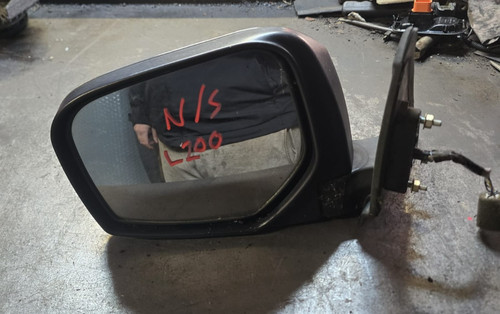 Mitsubishi l200 passenger left - mitsubishi,