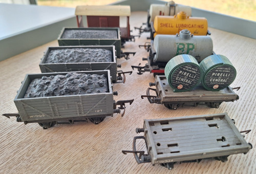 Triang gauge wagons - triang, oo