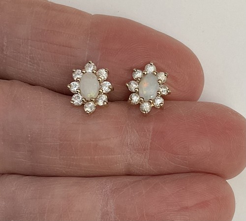 9ct yellow gold - 9ct, opal