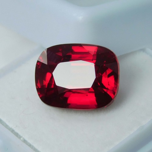 Red natural ruby cushion - red, 10.20