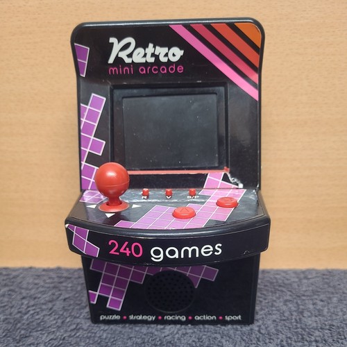 Retro mini arcade game - arcade,