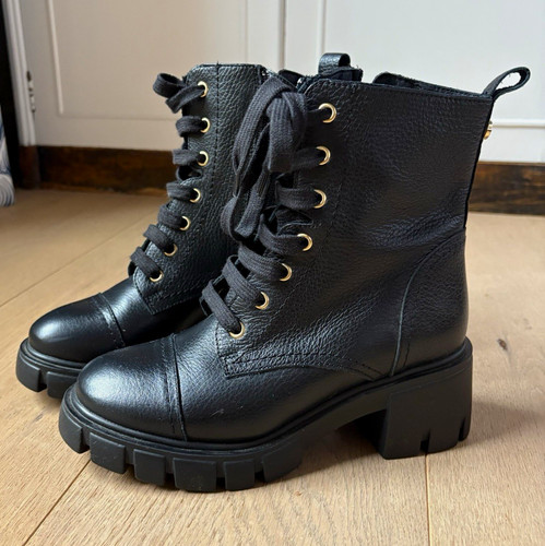 Russell bromley black - &,