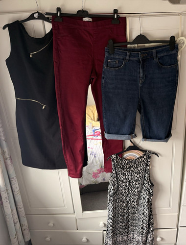 Women 4pc clothing bundle - women’s,