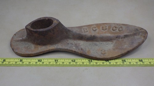 Rare antique cast iron cobbler - rare,