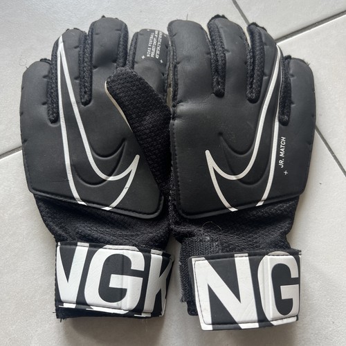 Goalkeeper gloves - goalkeeper,