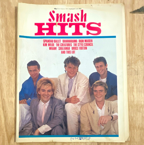 Smash hits music magazine - hits,