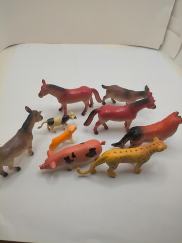 Mixed animal figures - mixed,