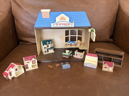 Sylvanian families toy shop - families,