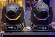 Chauvet Professional R2X LED