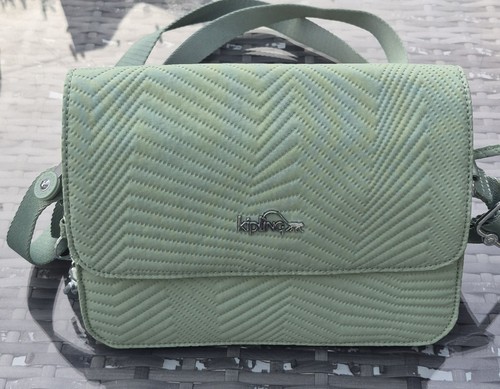 Bnwt kipling venya - kipling, aloe