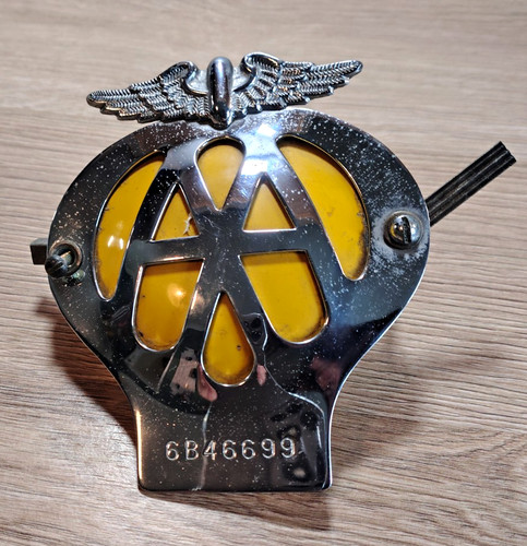 Vintage car badge 6b46699 - aa,