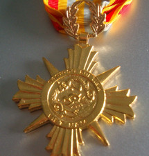 Superb UNITED STATES  - 'SOUTH VIETNAM ARMY CROSS of HONOUR FULL SIZE MEDAL