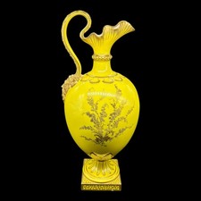 *** ROYAL CROWN DERBY CANARY