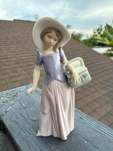 1997 vintage lladro event - vintage,
