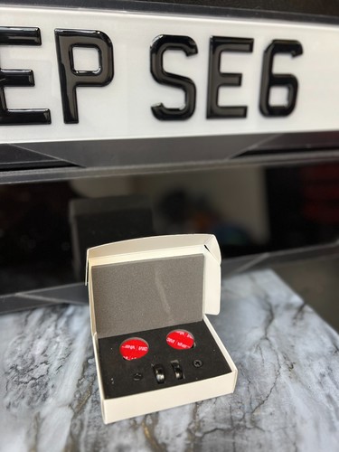 Single magnetic number - number, plate