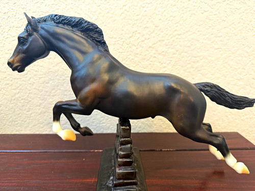 Breyer jumping horse starlight - horse,
