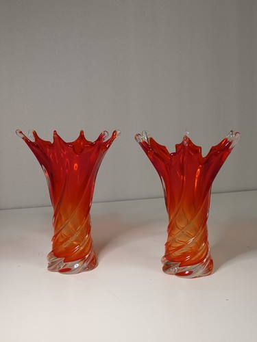 Vintage orange red - &,