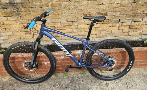 Giant talon mountain bike - mountain,