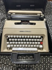 Vintage Olivetti Lettera 35