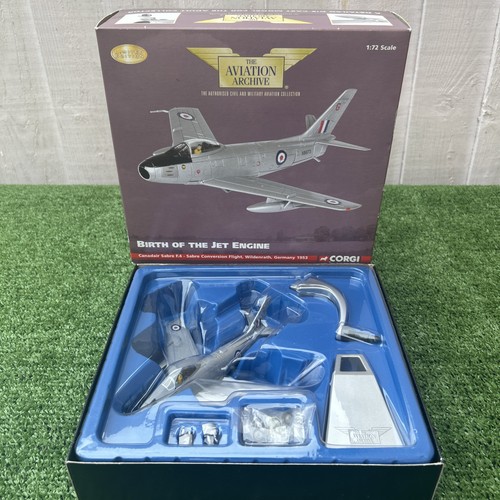 Corgi aviation canadair - aviation, 1:72