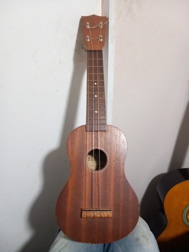 Clover ukulele tokyo japan mi - ukulele,
