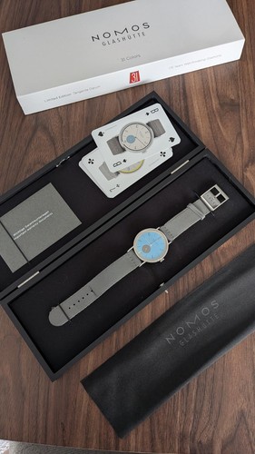 Nomos tangente date - nomos, delfin