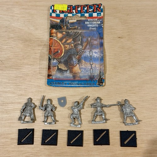 Metal bretonnian knights on - bretonnian,