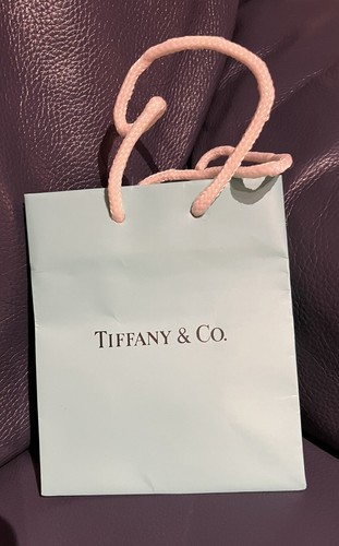 Tiffany paper gift - co,
