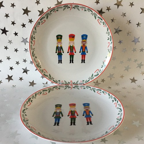 Brand new set - 🎄🎄brand, new🎄🎄set