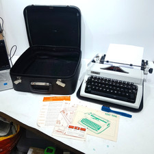 Robotron Erika 105 Typewriter