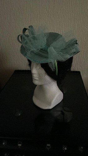 Ladies mint green fascinator - mint,