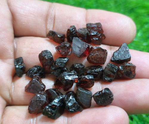 Natural red garnet - garnet, rough
