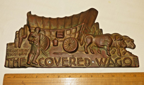 Old covered wagon - covered, 1930s