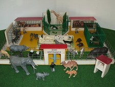 Vintage Wooden Elf Zoo - 50X Britains Zoo Animals & 3X Keepers - 8X Enclosures