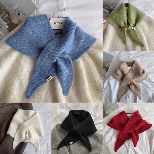 Wool knitted triangular scarf - knitted,