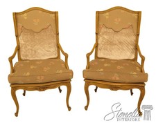 46579: Pair French Style Paint