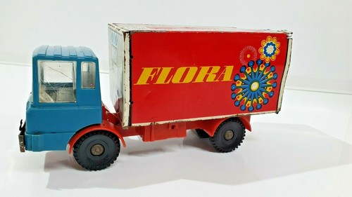 Vintage truck tin toy flora - tin,