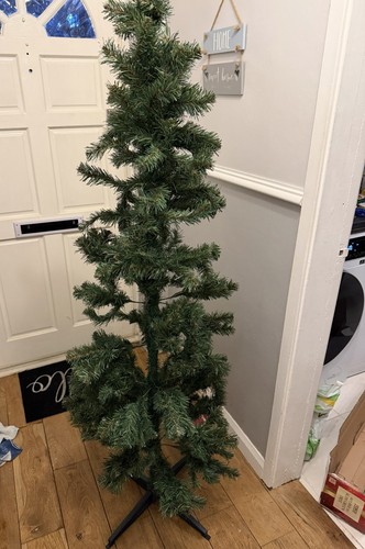 Tescos 6ft slim green - green, tree.