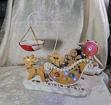 Yankee Candle Gingerbread Santa Sleigh with Lights Hanging Tart Warmer
