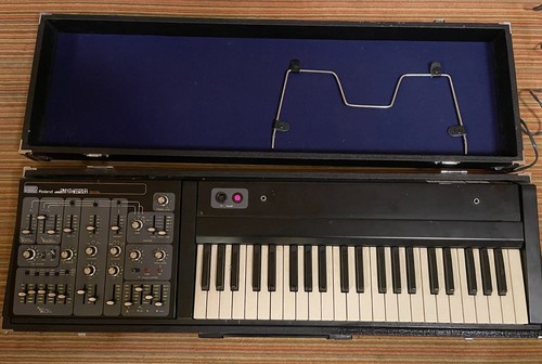 Roland vintage analogue - sh-3a,