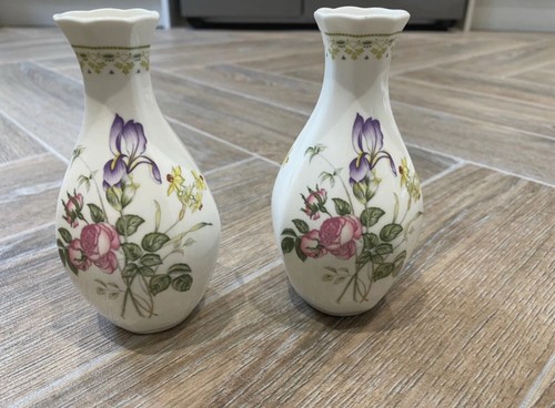 Two royal doulton bud - royal, vase