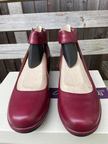 Clarks bnib artisan - clarks,