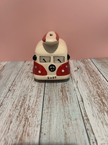 Very retro red white vw - red,