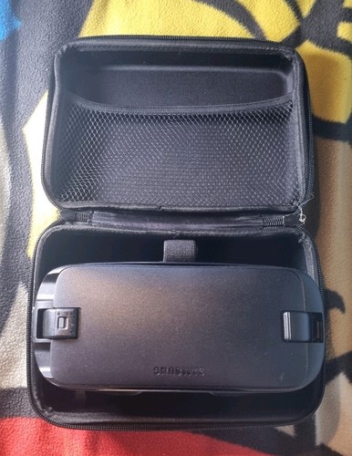 Virtual reality oculus headset - oculus,