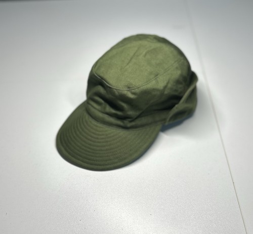 Vintage olive green military - green,