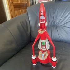 THUNDERBIRDS SUPERSIZE CARLTON 15" TALKING ROCKET WITH MINI FIGURE + SEAT IN VGC
