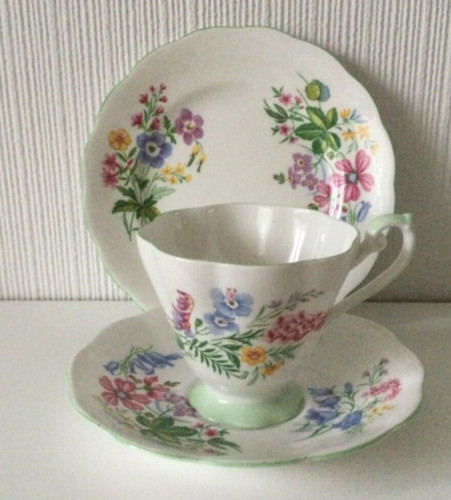 Pretty vintage bone china - bone, trio